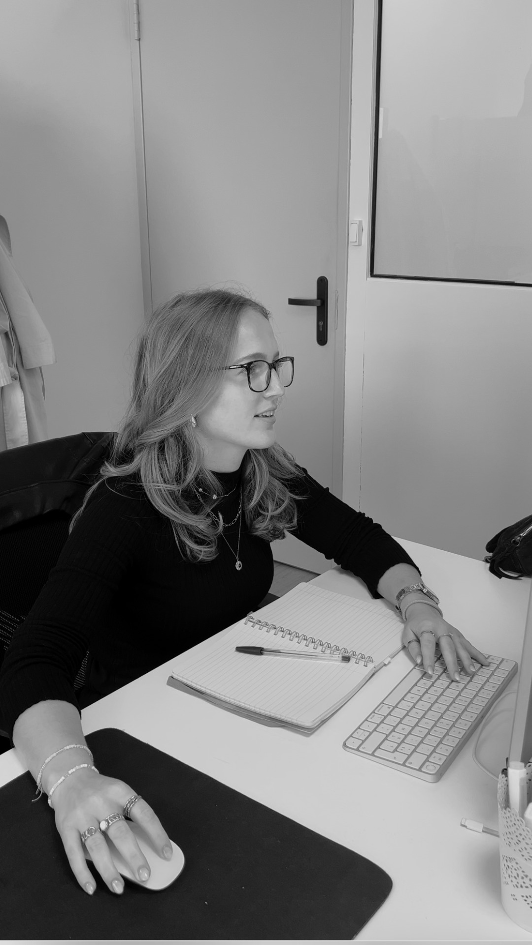 #VieDAgence 🎶
Aujourd’hui, on vous fait découvrir la playlist officielle de la team Jones and Co 🎧
4 personnalités, 4 ambiances… et quelques surprises musicales 😜

Et vous, vous auriez choisi laquelle ? 👇

Enjoy Your Communication avec Jones and Co ⚓️
……………………………………………

#POVReel #ReelTrend #WorkMood #PlaylistMood #MusicVibes #GoodVibesOnly #AgenceDeCommunication #CommunicationDigitale #SocialMediaLife #CommunityManagerLife #ContentCreation #TeamCom