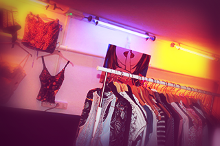 agence-communication-jones-and-co-vide-dressing-marseille