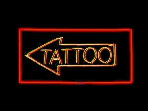 agence-communication-jones-and-co-marseille-organisation-evenement-inauguration-salon-tatouage-popink